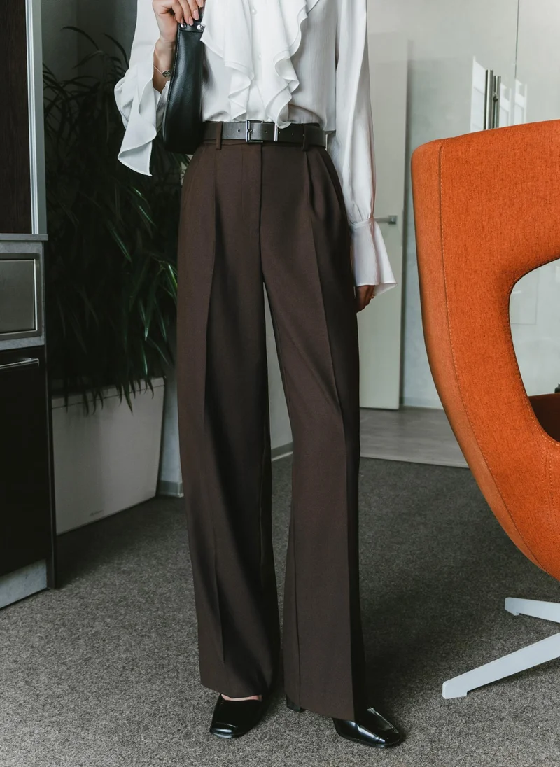 Lichi Trousers with a wide eco-leather belt